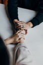 priscilla-du-preez-aPa843frIzI-unsplash, peer support
