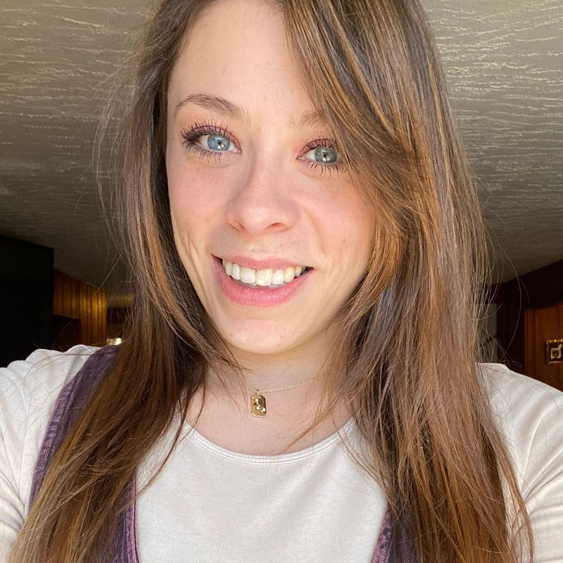Chelsea Cummings, LCMHC, NCC, MS is a practitioner on Psychedelic.Support