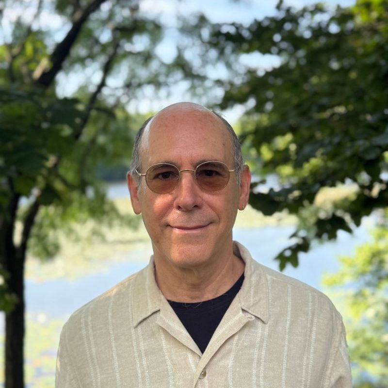 Guy Sapirstein, PhD is a practitioner on Psychedelic.Support