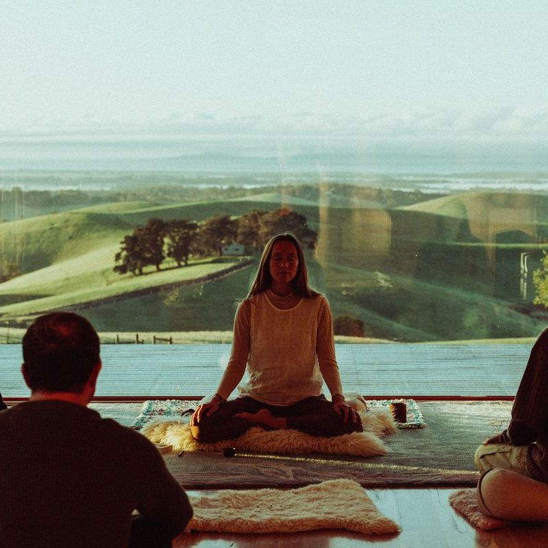 Deviná is a clinic on Psychedelic.Support