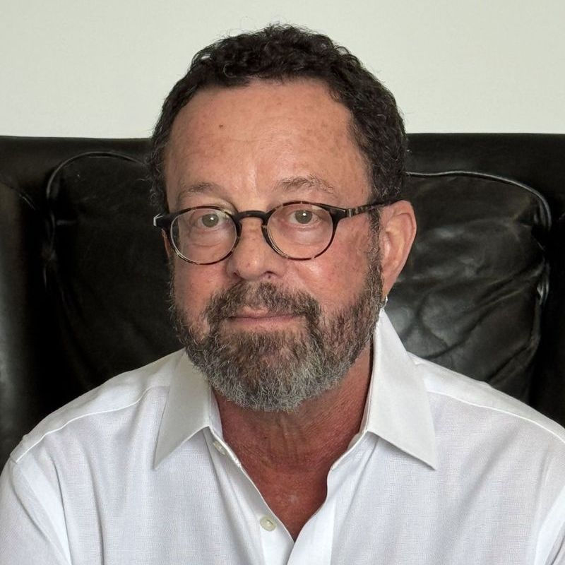 Larry Shapiro, PhD is a practitioner on Psychedelic.Support