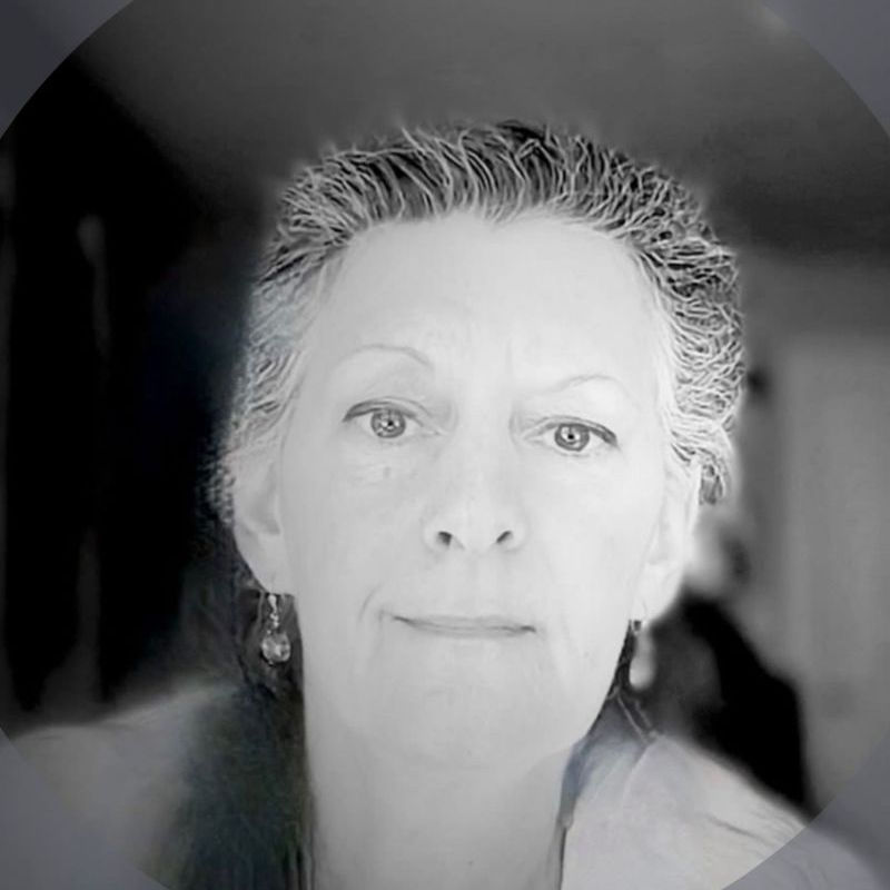 Elizabeth Arnold, PhD is a practitioner on Psychedelic.Support