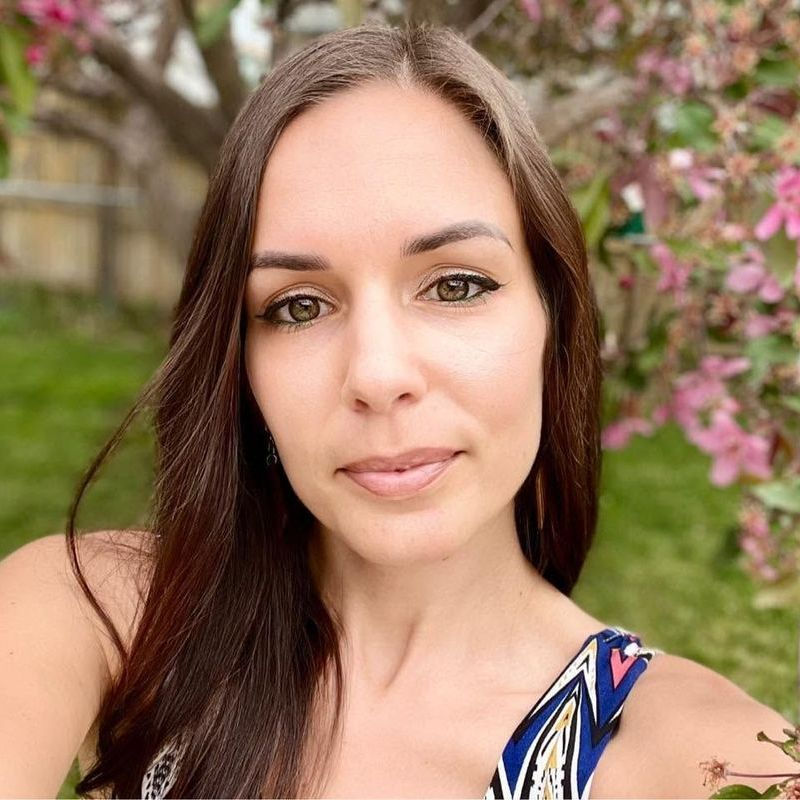 Megan Hutchinson, LCSW is a practitioner on Psychedelic.Support